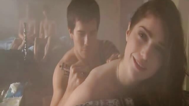 Mofos - Thiếu niên nhận được một phần thưởng nhỏ sex xxx han từ cô ấy bf